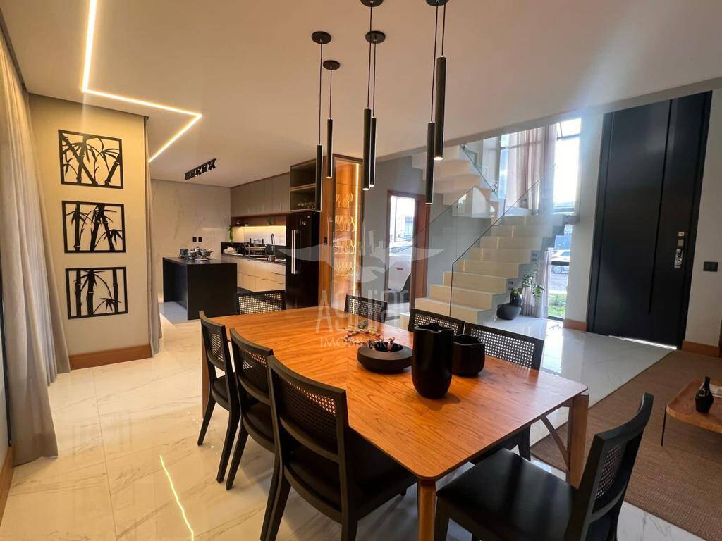 Casa à venda com 4 quartos, 285m² - Foto 7