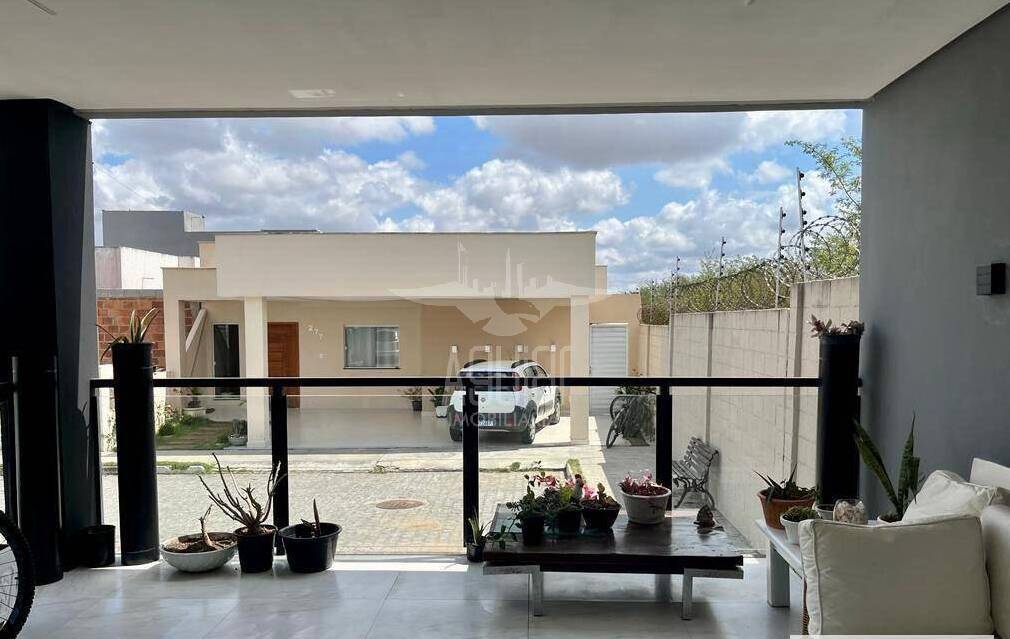 Casa à venda com 3 quartos, 150m² - Foto 2