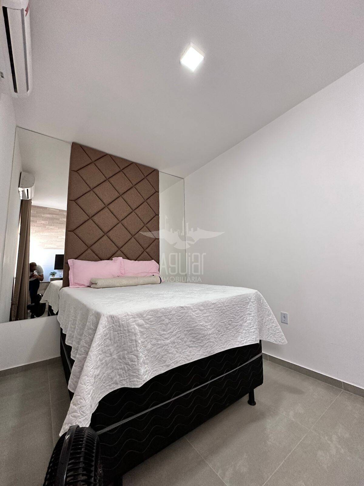 Casa à venda com 3 quartos, 65m² - Foto 11