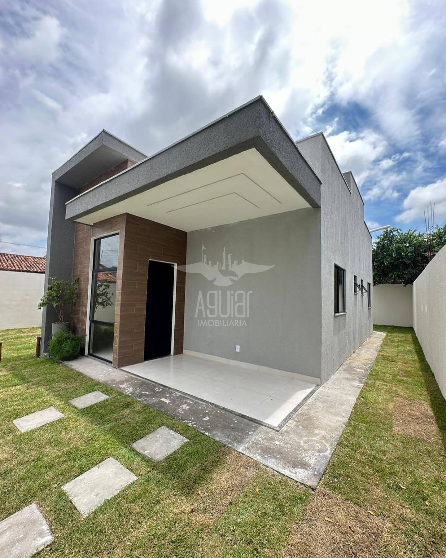 Casa à venda com 2 quartos, 55m² - Foto 5