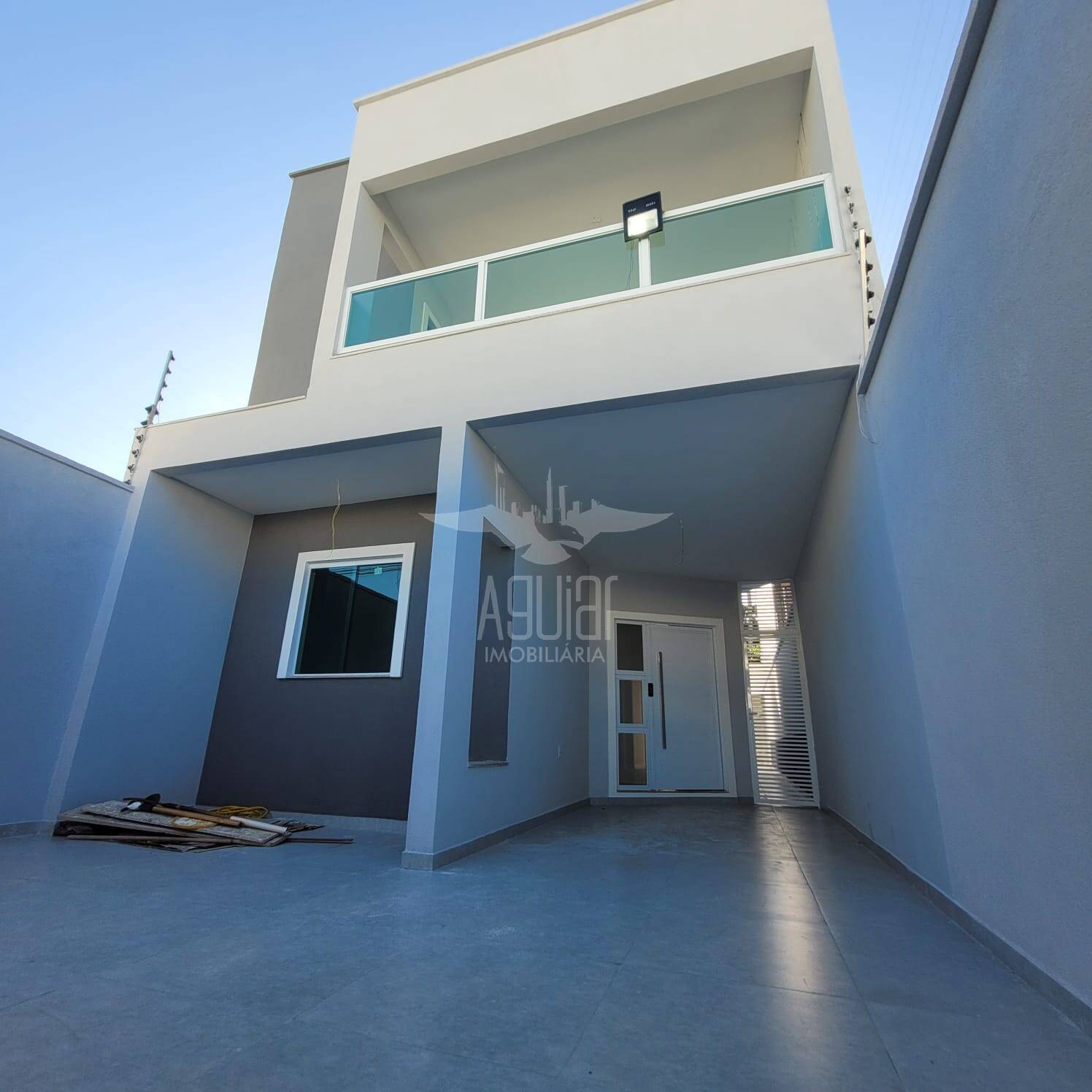 Casa à venda com 4 quartos, 162m² - Foto 1