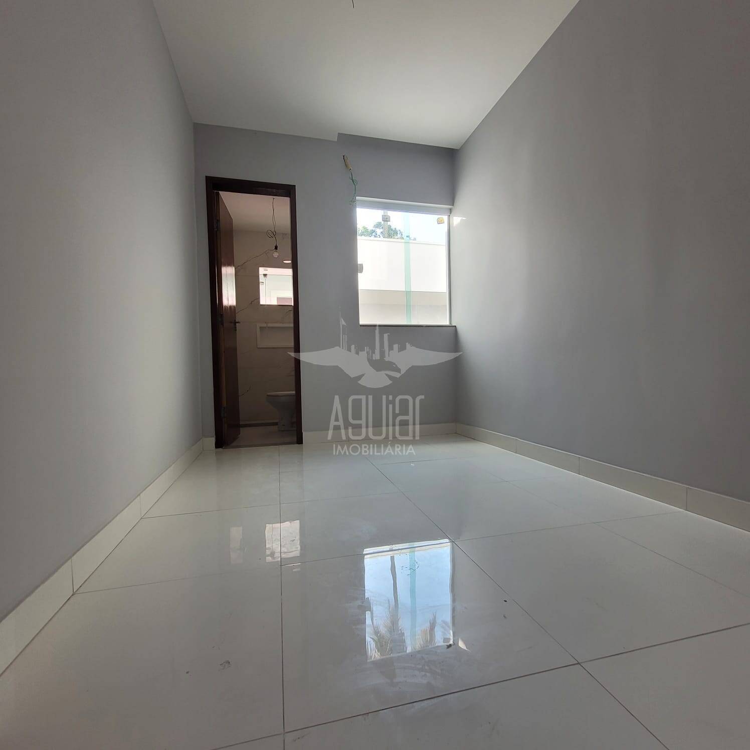 Casa à venda com 4 quartos, 162m² - Foto 14