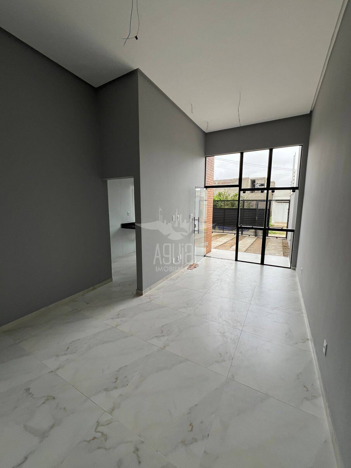 Casa à venda com 3 quartos, 78m² - Foto 4