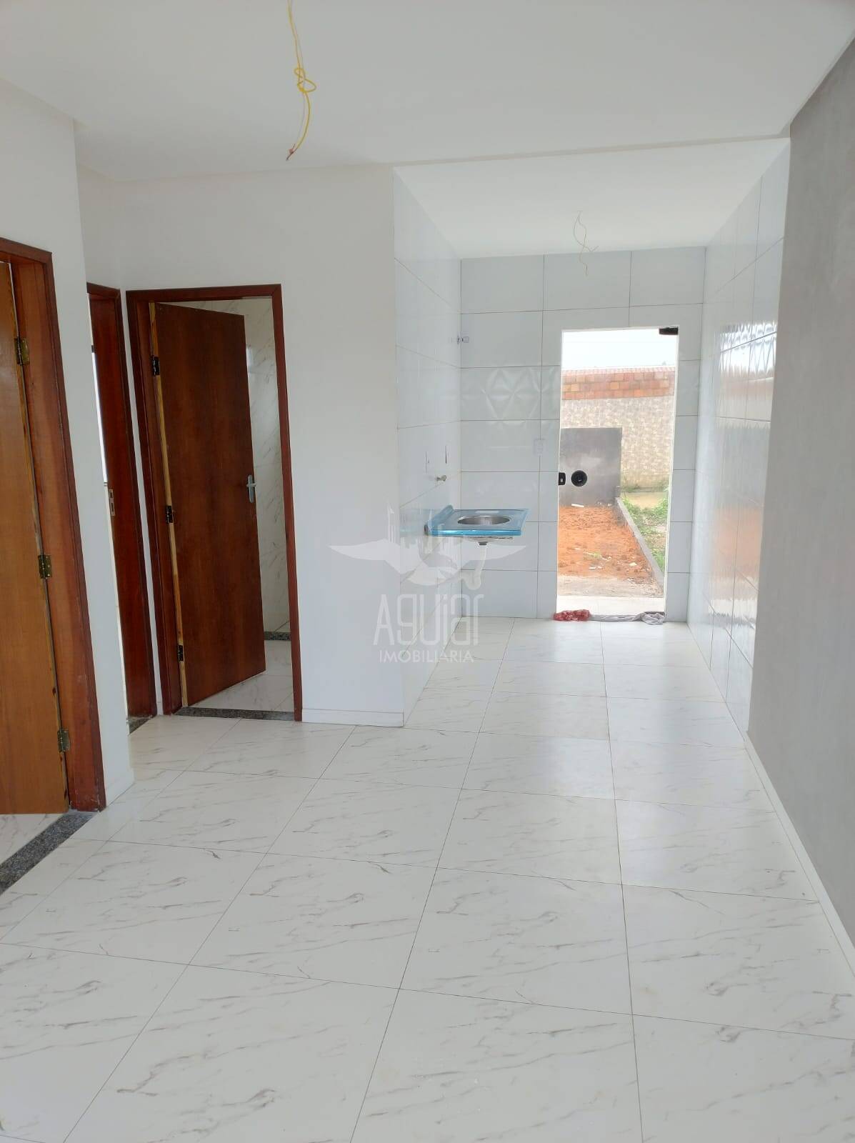 Casa à venda com 2 quartos, 41m² - Foto 7