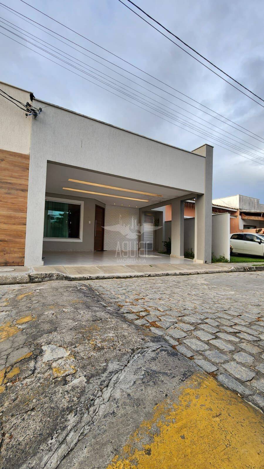 Casa de Condomínio à venda com 3 quartos, 152m² - Foto 1