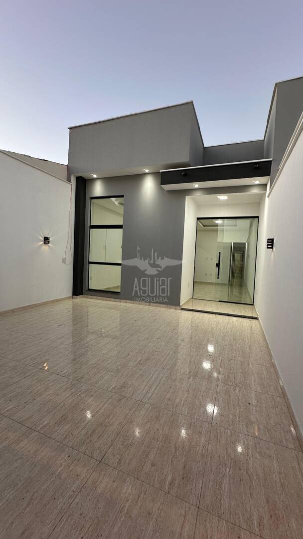 Casa à venda com 3 quartos, 87m² - Foto 1