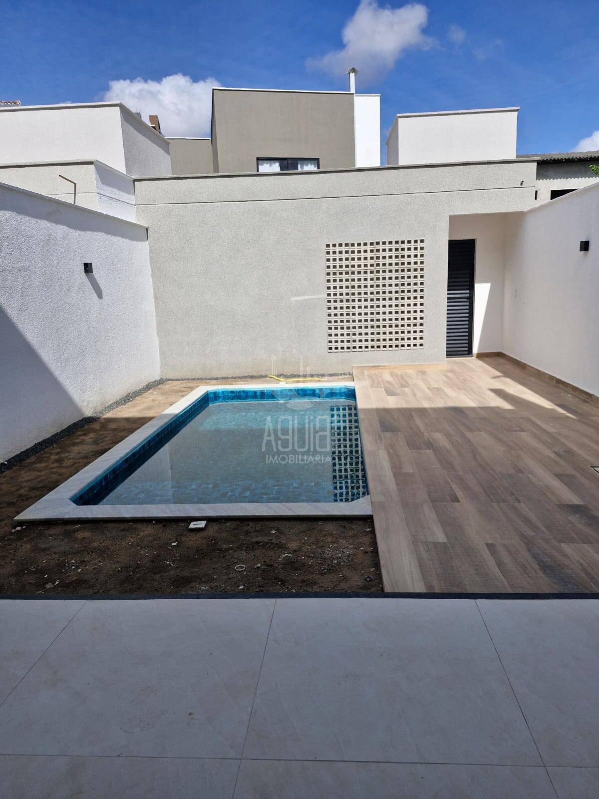 Casa à venda com 3 quartos, 175m² - Foto 8