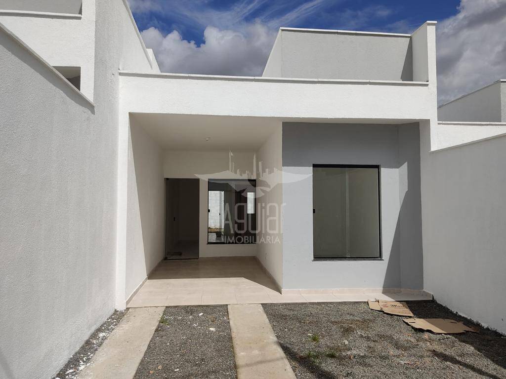 Casa à venda com 2 quartos, 68m² - Foto 2