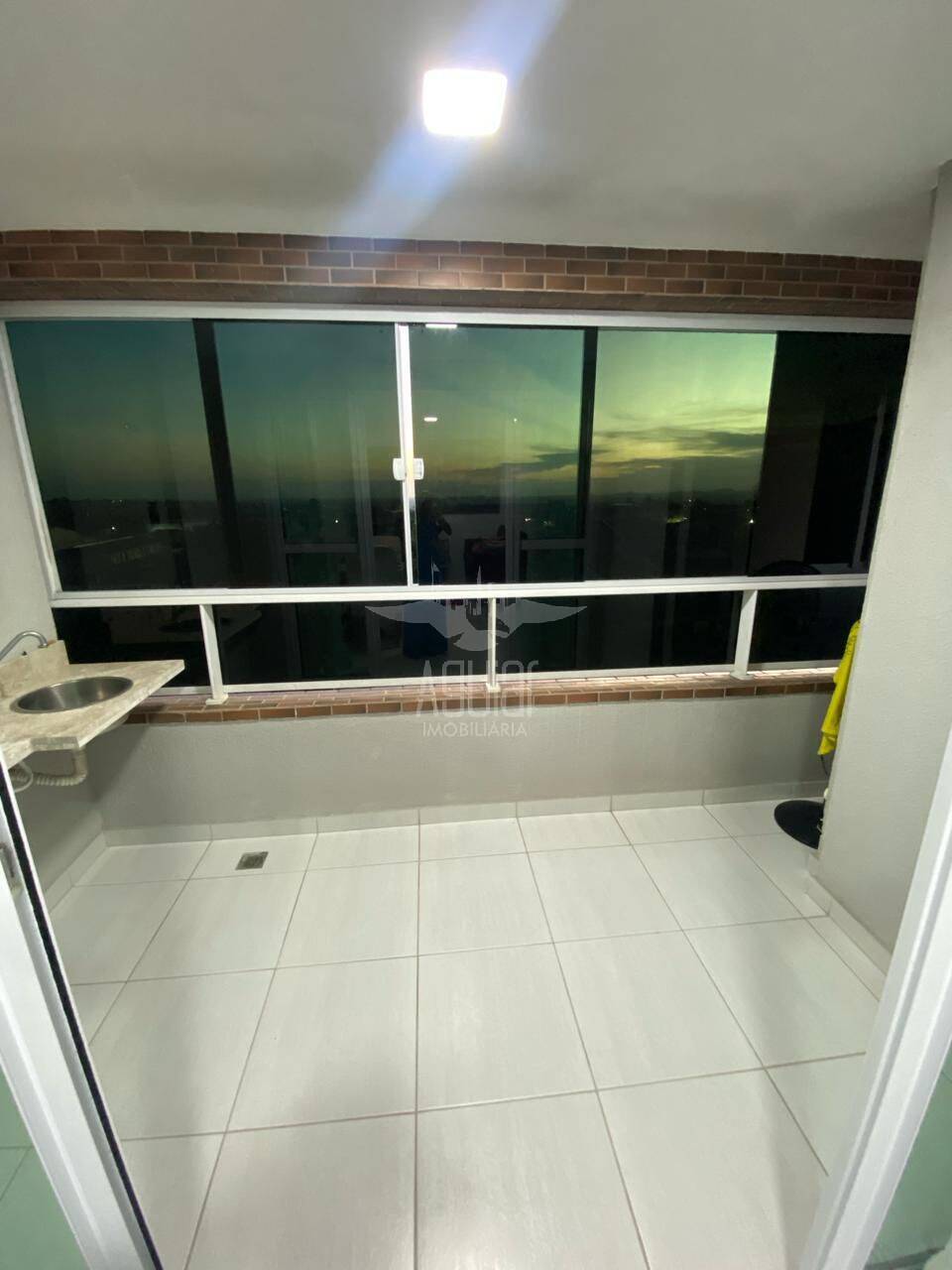 Apartamento à venda com 3 quartos - Foto 2