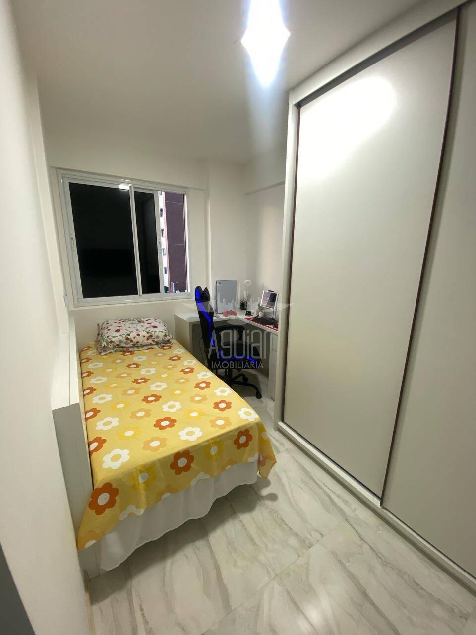 Apartamento à venda com 3 quartos - Foto 6