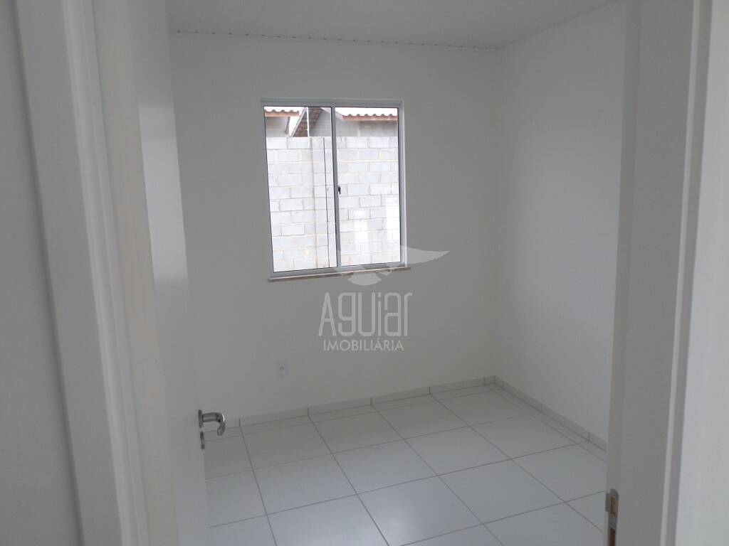 Casa à venda com 2 quartos, 44m² - Foto 97