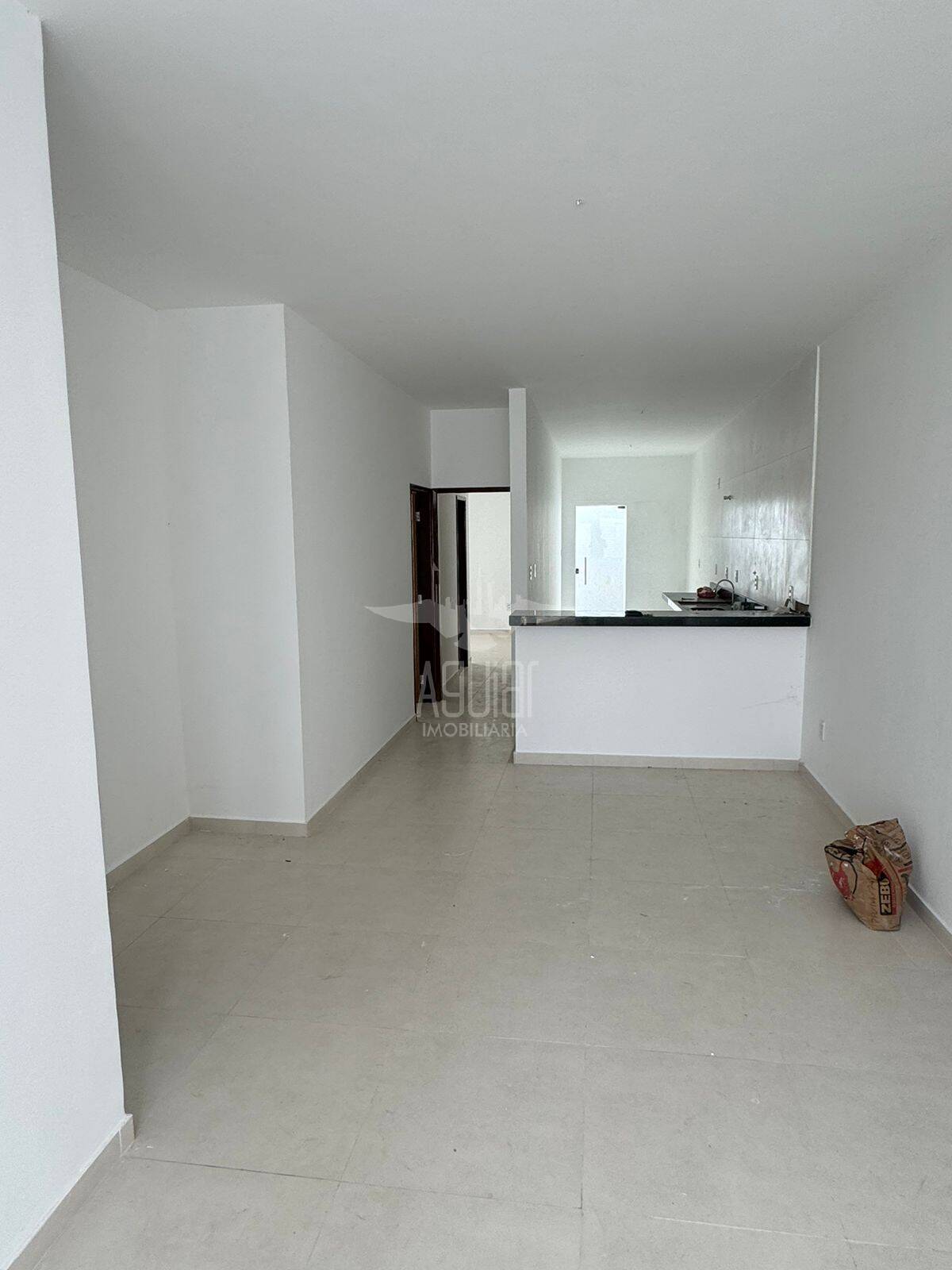 Casa à venda com 3 quartos, 80m² - Foto 5