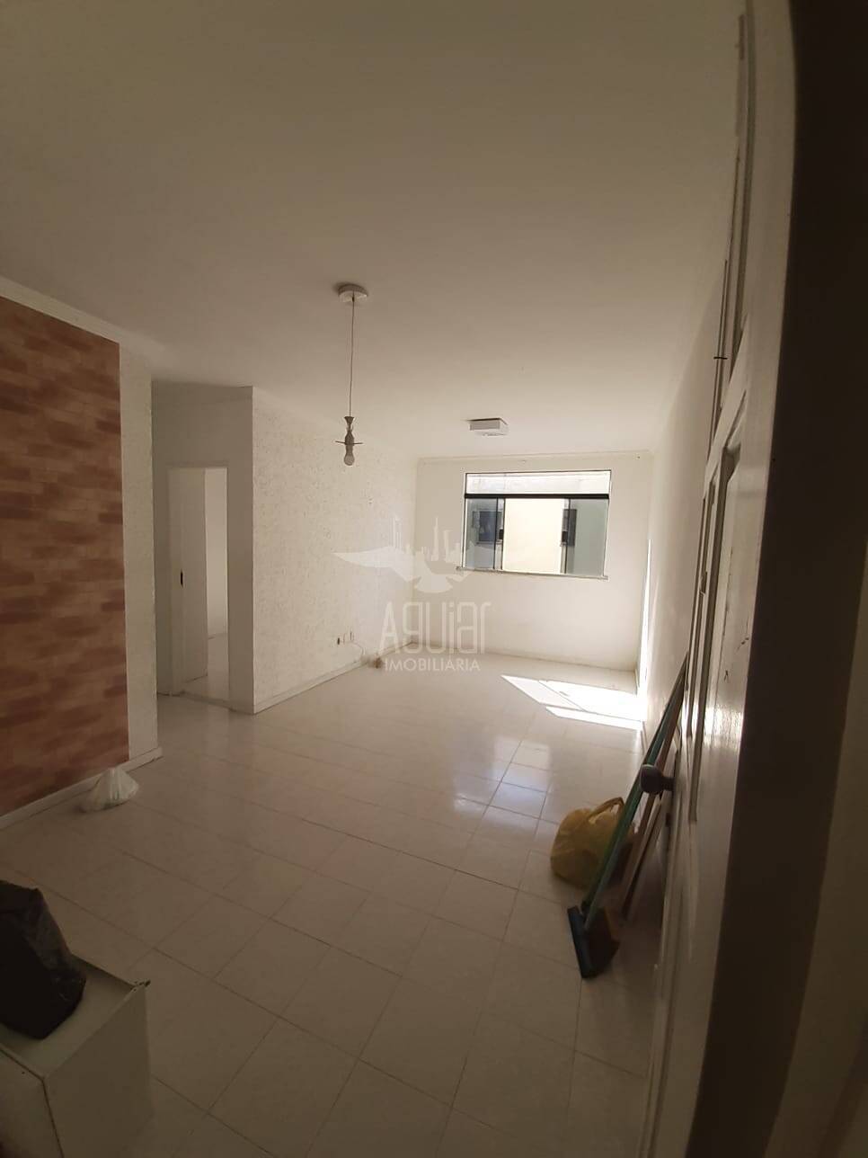 Apartamento à venda com 3 quartos - Foto 2