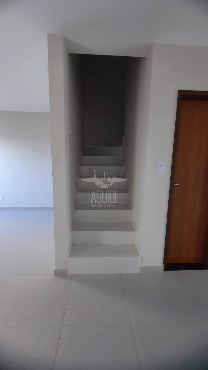 Casa à venda com 3 quartos, 114m² - Foto 6