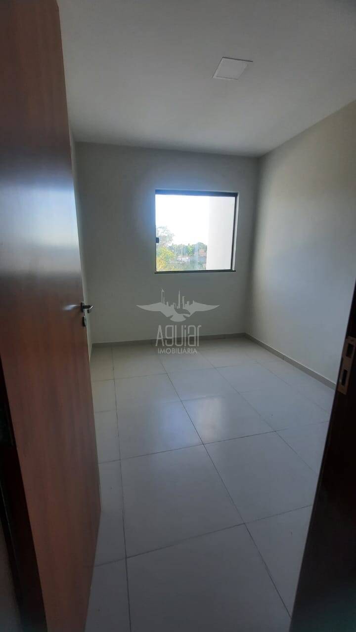 Casa à venda com 3 quartos, 114m² - Foto 14