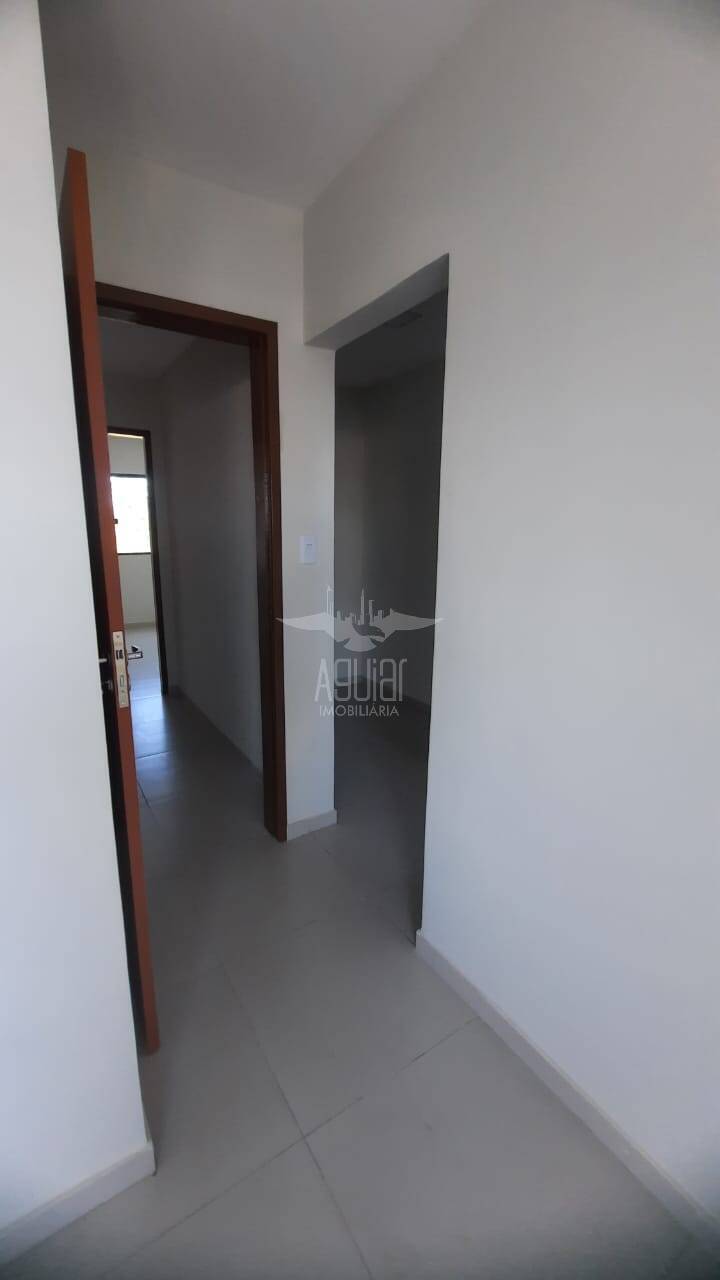 Casa à venda com 3 quartos, 114m² - Foto 8