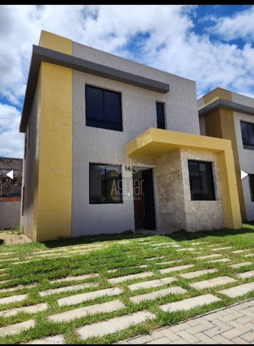 Casa à venda com 4 quartos, 150m² - Foto 1