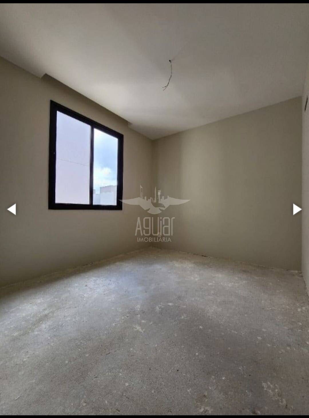 Casa à venda com 4 quartos, 150m² - Foto 13