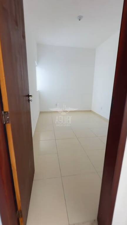 Casa à venda com 2 quartos, 61m² - Foto 10