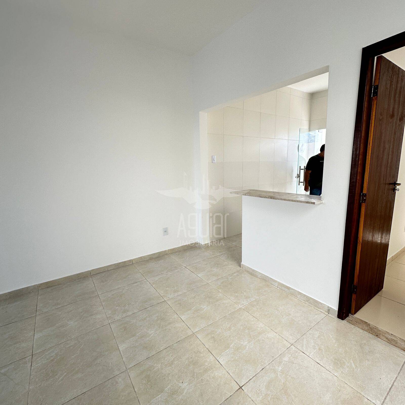 Casa à venda com 2 quartos, 61m² - Foto 11