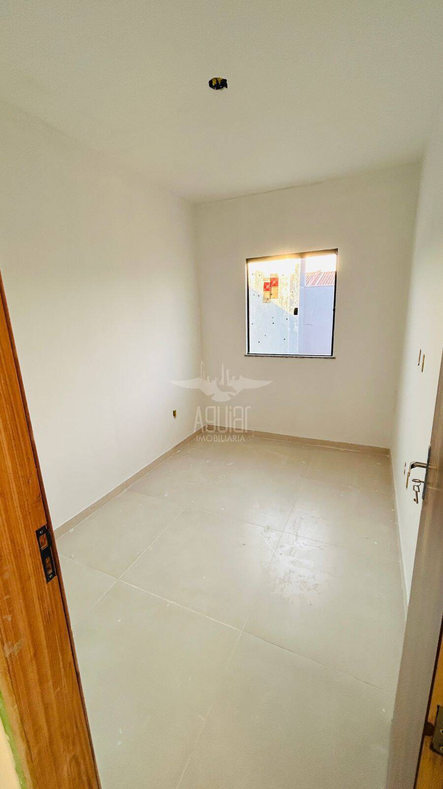 Casa à venda com 2 quartos, 61m² - Foto 5