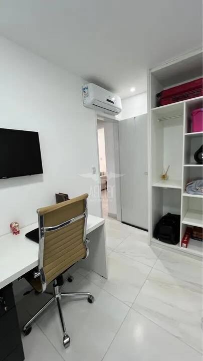 Casa à venda com 2 quartos, 130m² - Foto 11