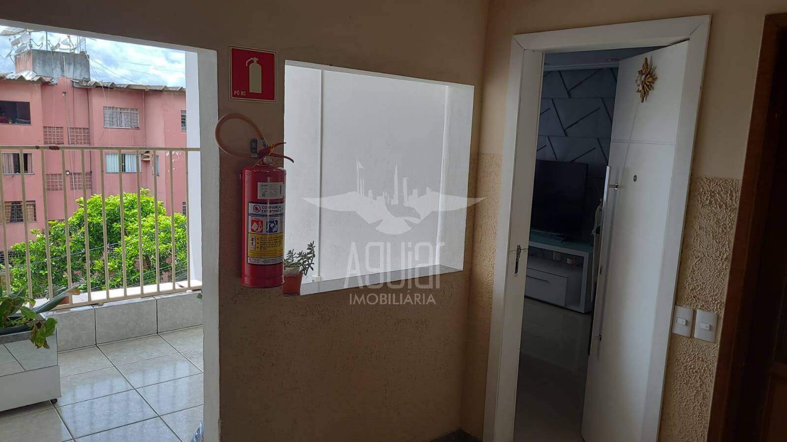 Casa à venda com 2 quartos, 65m² - Foto 18