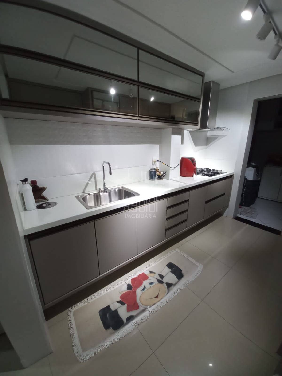 Casa à venda com 2 quartos, 65m² - Foto 5