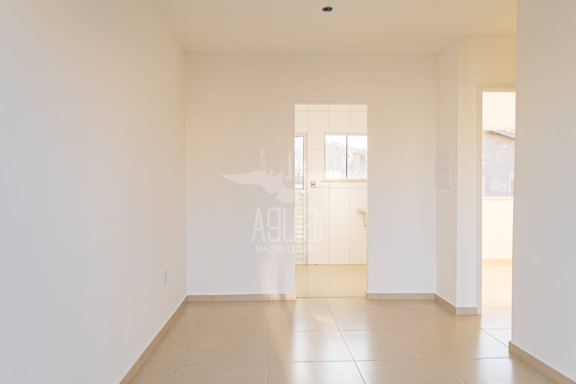 Casa à venda com 2 quartos, 40m² - Foto 4