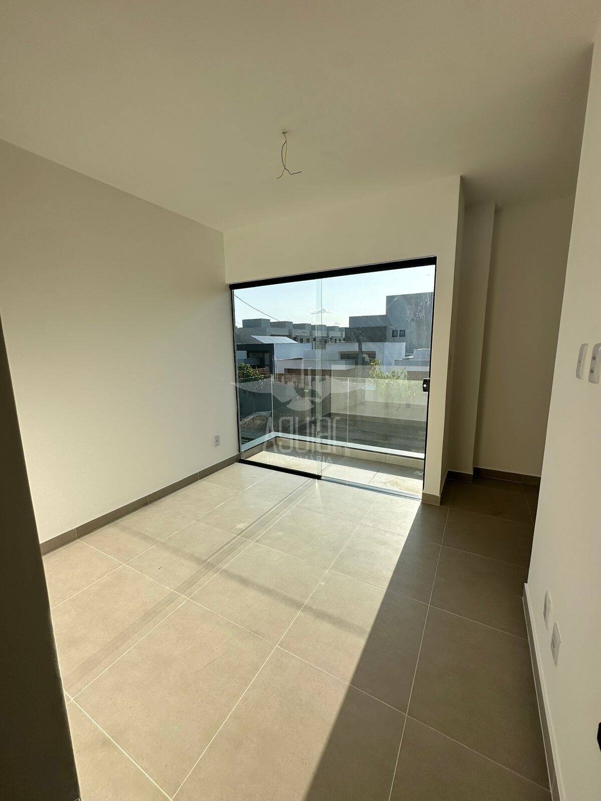 Casa à venda com 3 quartos, 97m² - Foto 10