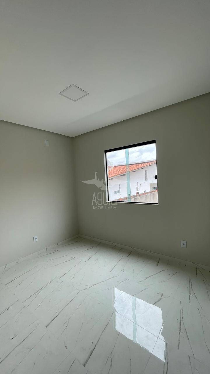 Casa à venda com 3 quartos, 132m² - Foto 14