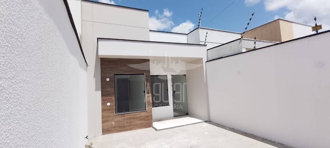 Casa à venda com 2 quartos, 65m² - Foto 2