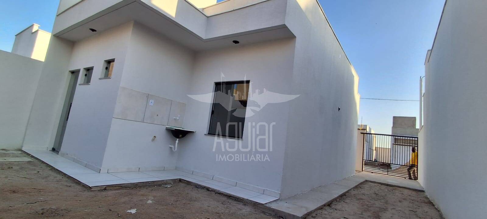 Casa à venda com 2 quartos, 52m² - Foto 12