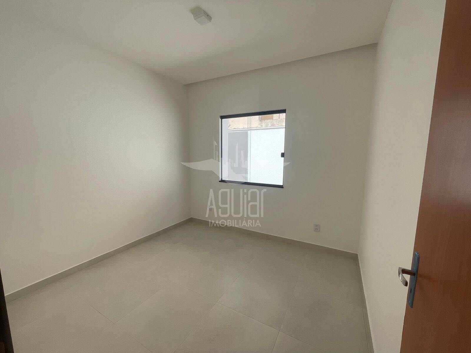 Casa à venda com 3 quartos, 90m² - Foto 14