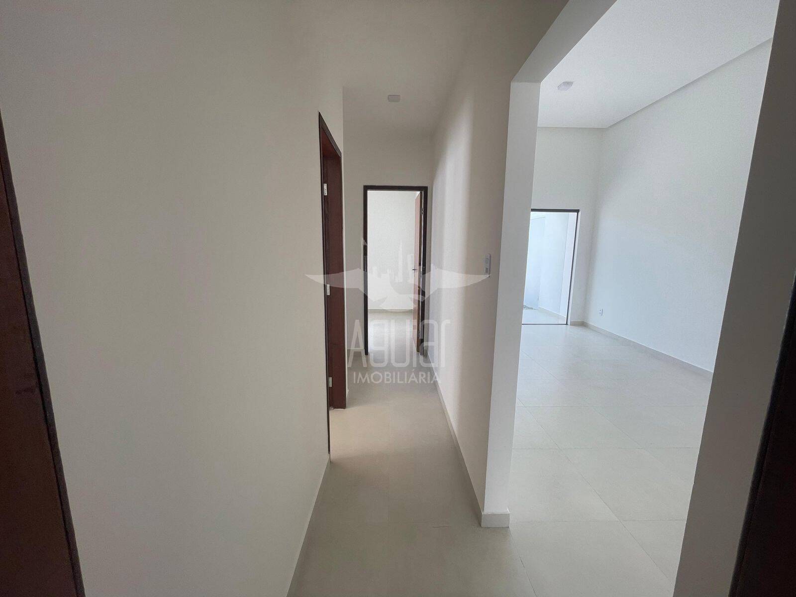 Casa à venda com 3 quartos, 90m² - Foto 11