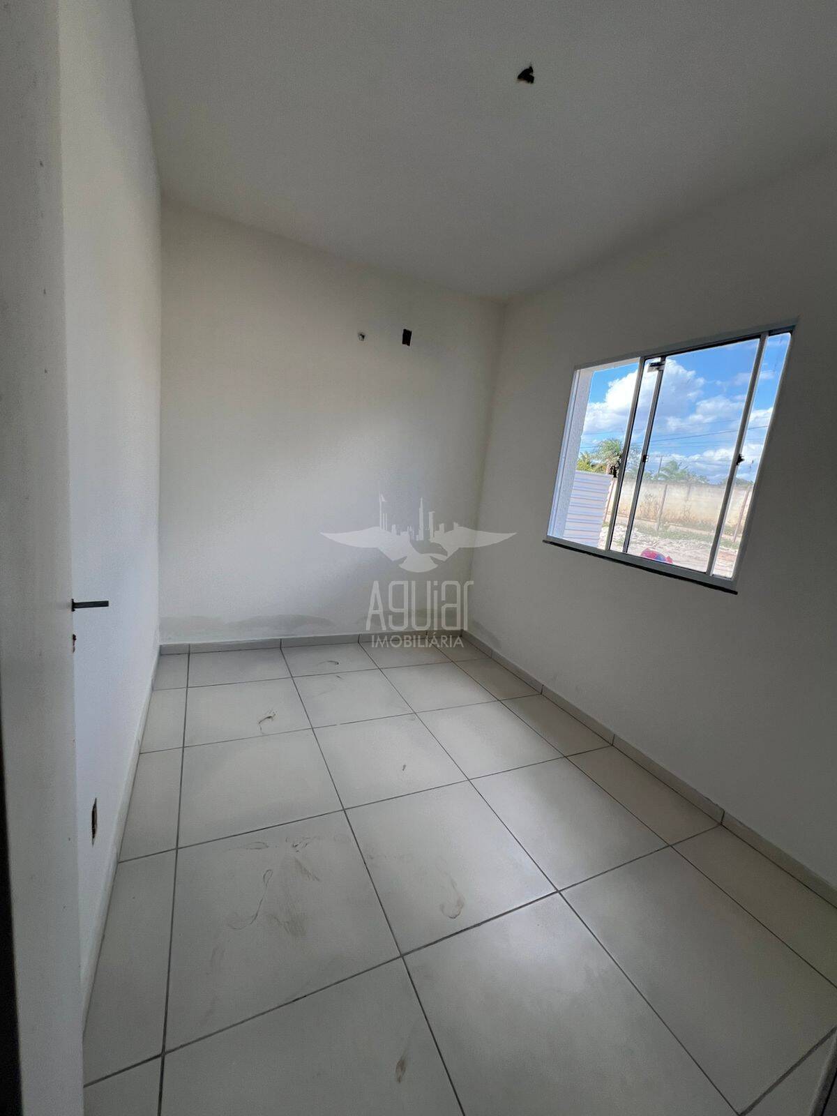 Casa à venda com 2 quartos, 40m² - Foto 5