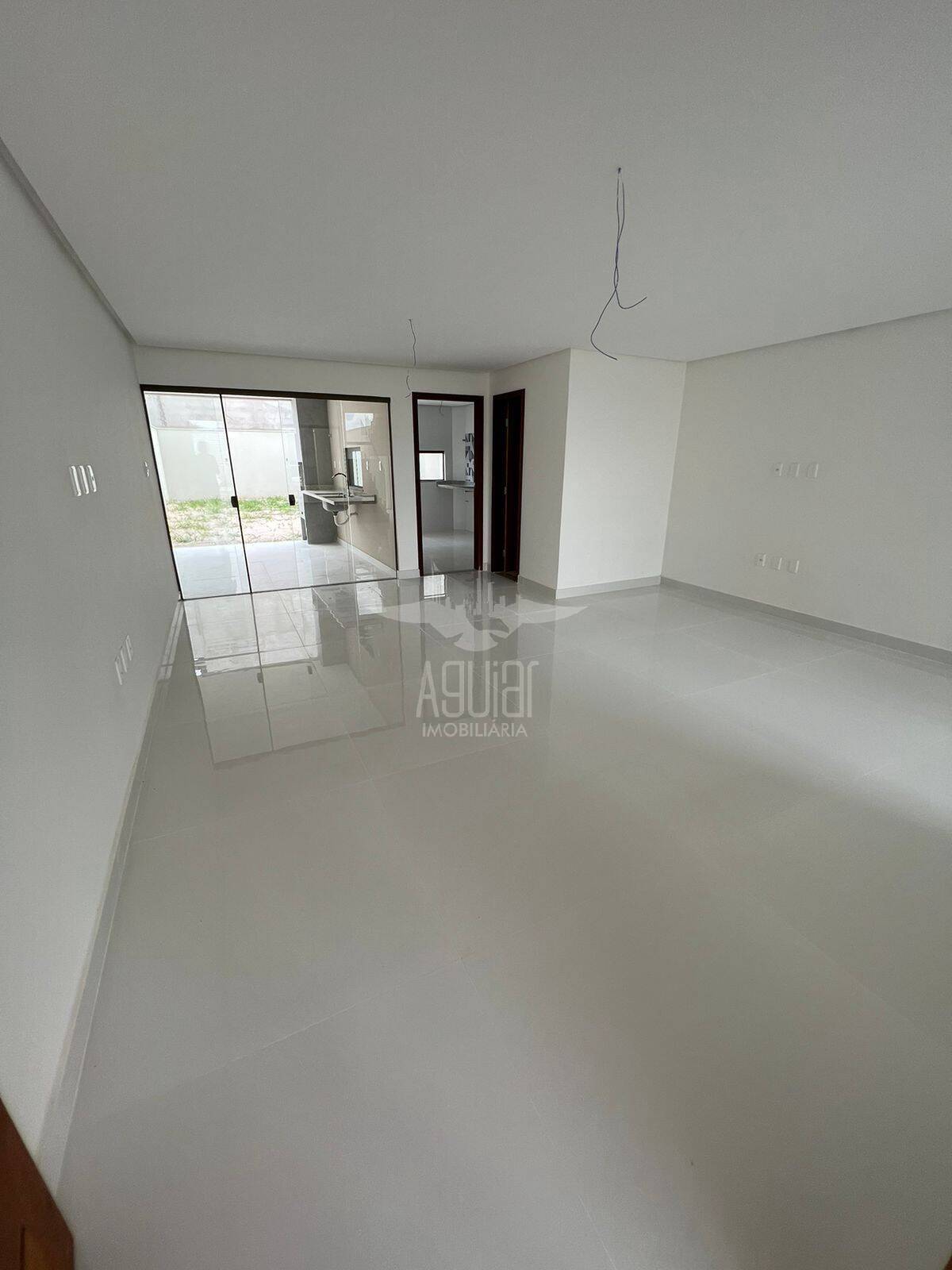 Casa à venda com 3 quartos, 172m² - Foto 3