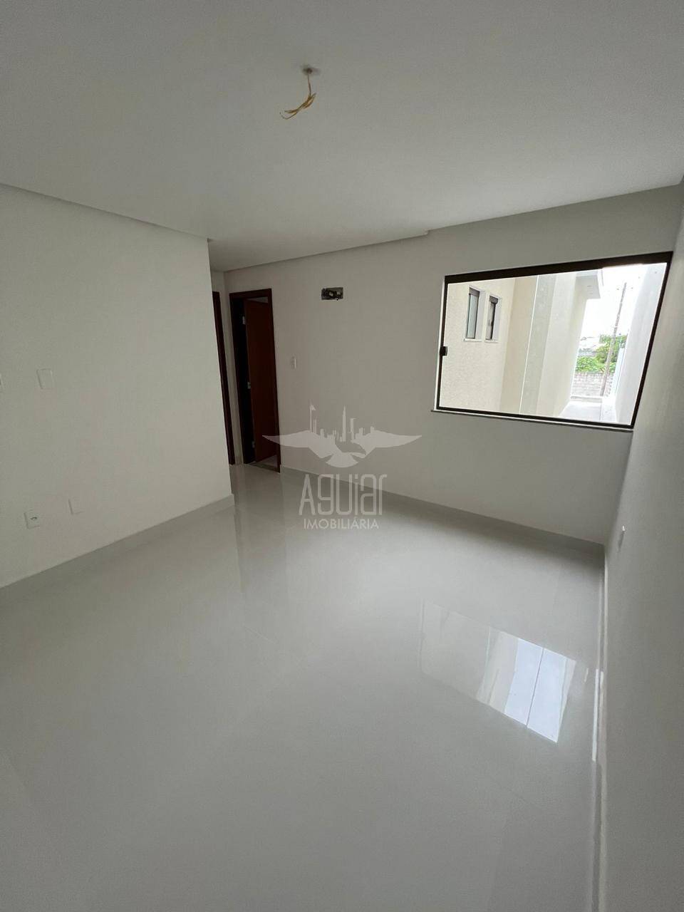 Casa à venda com 3 quartos, 172m² - Foto 8