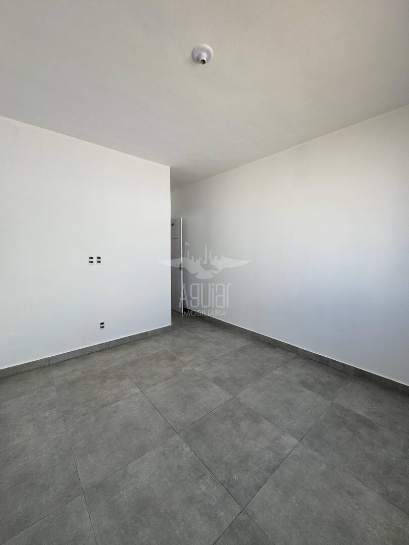 Casa à venda com 2 quartos, 59m² - Foto 9