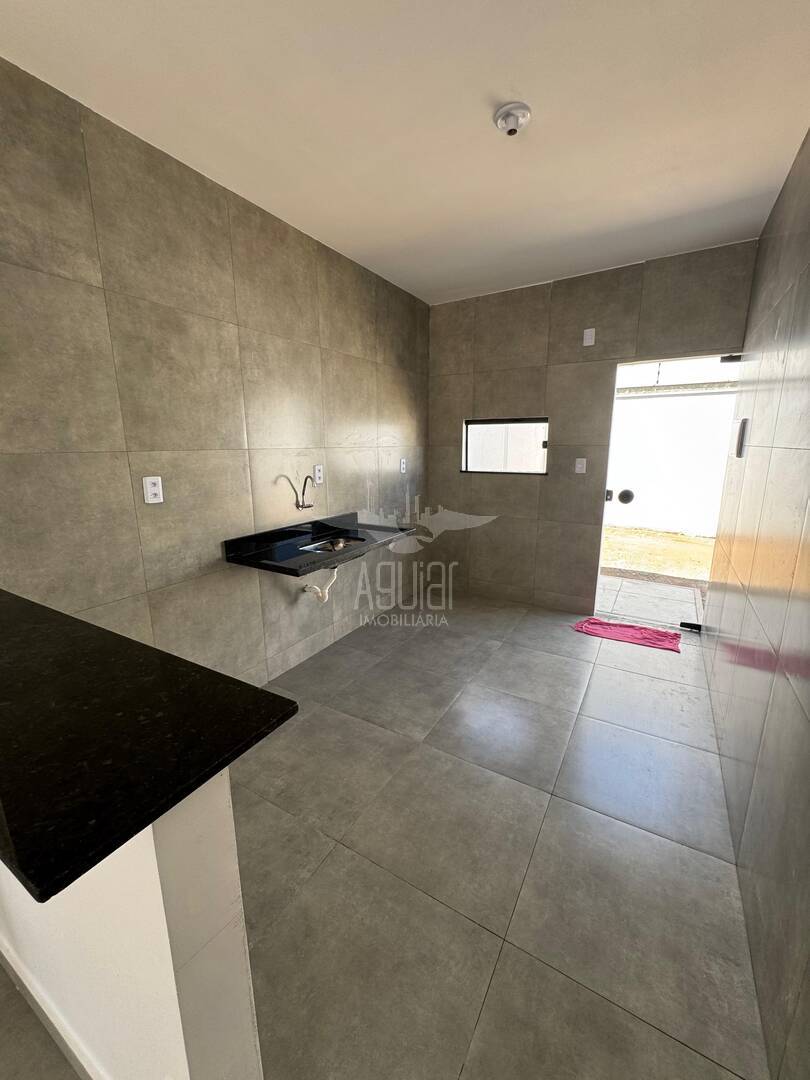 Casa à venda com 2 quartos, 59m² - Foto 5