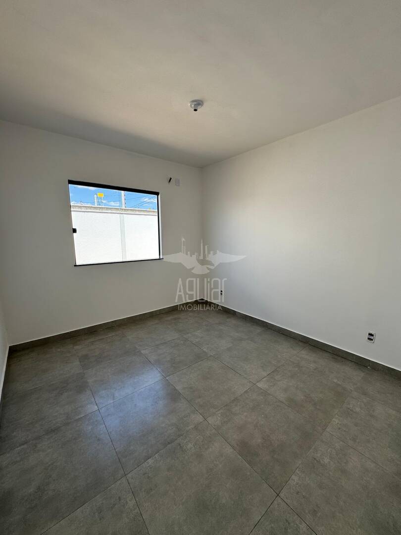 Casa à venda com 2 quartos, 59m² - Foto 12