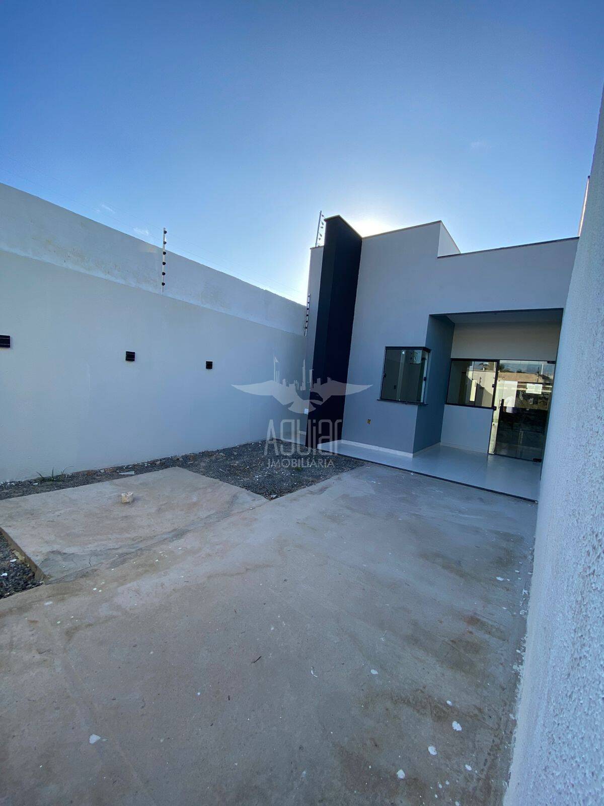 Casa à venda com 2 quartos, 69m² - Foto 3