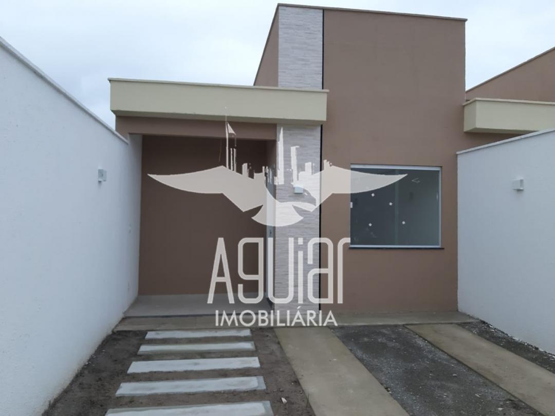 Casa à venda com 2 quartos, 65m² - Foto 1