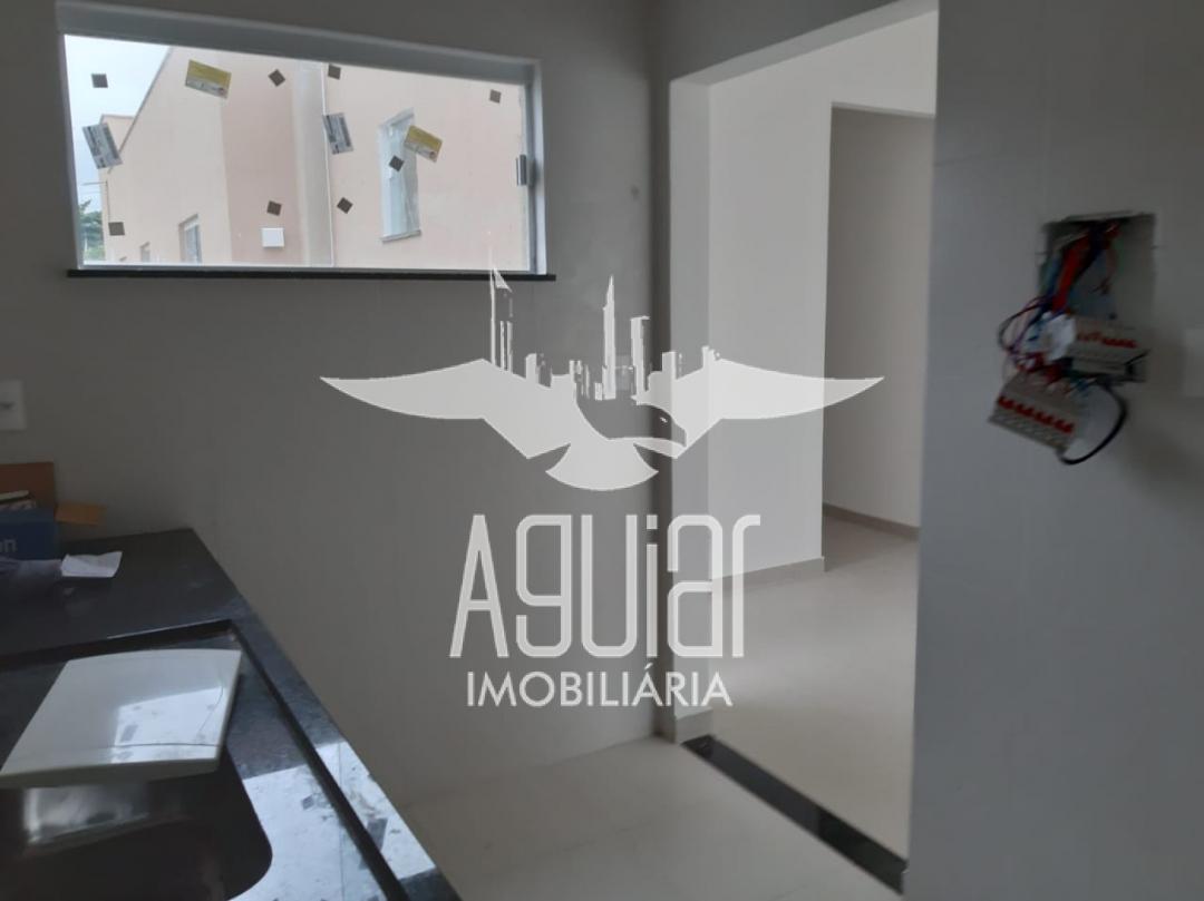 Casa à venda com 2 quartos, 65m² - Foto 14