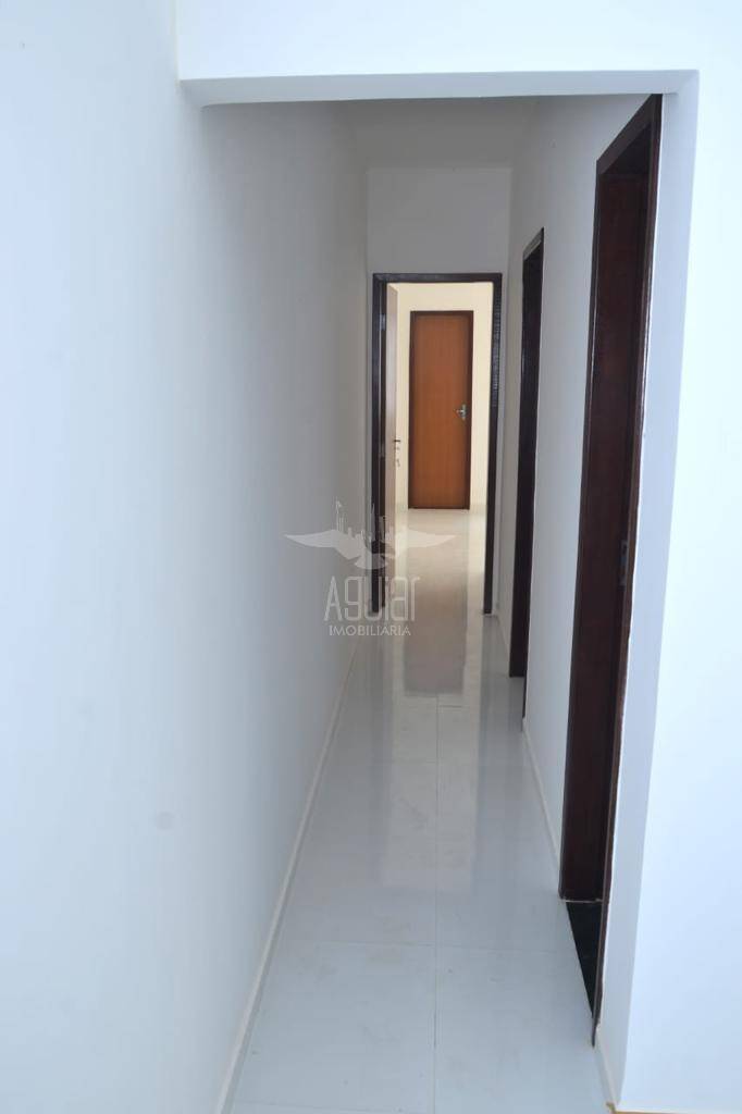 Casa à venda com 2 quartos, 70m² - Foto 14