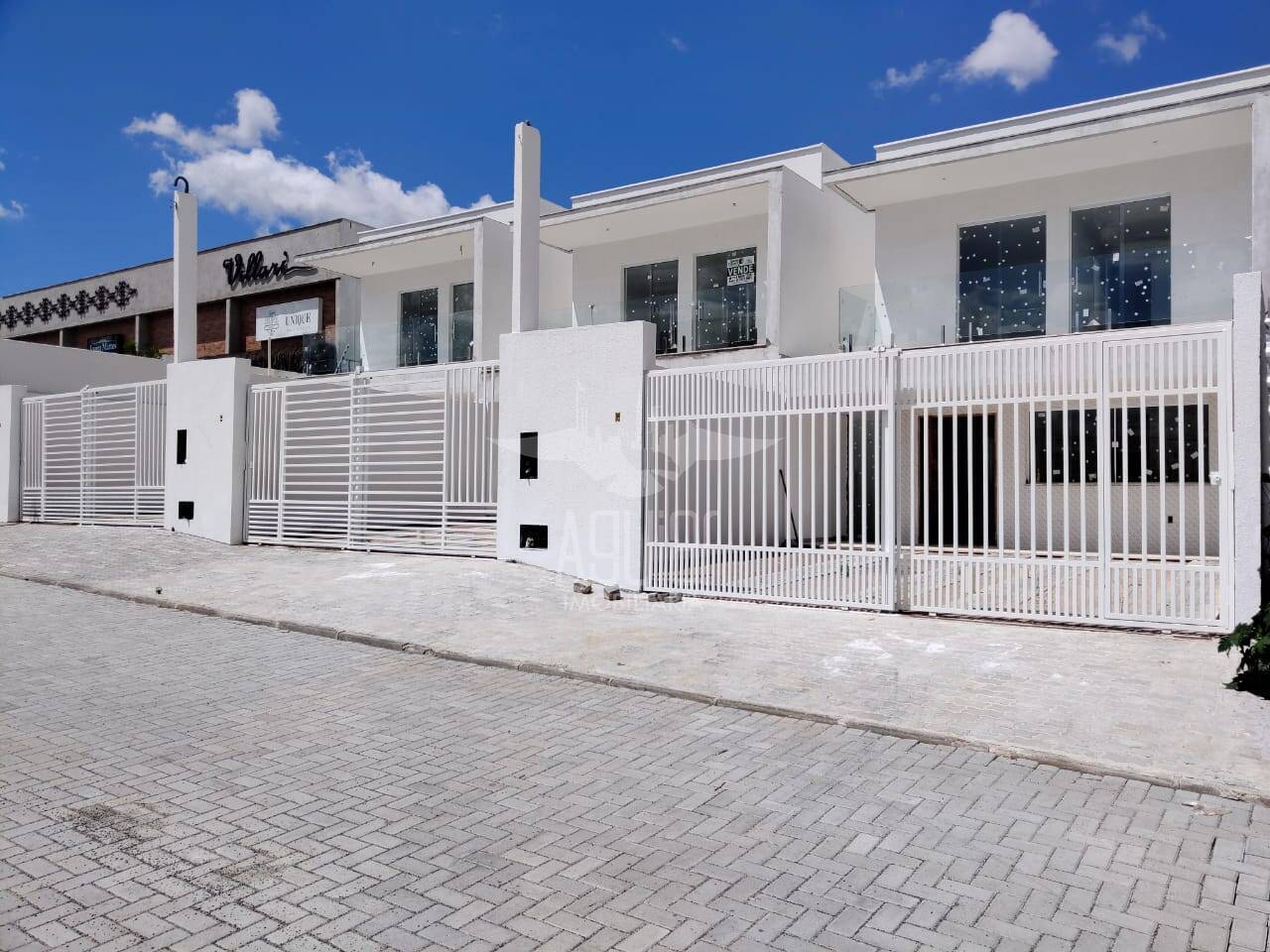 Casa à venda com 3 quartos, 127m² - Foto 3