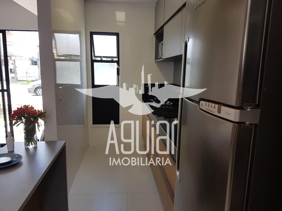 Casa à venda com 2 quartos, 53m² - Foto 11